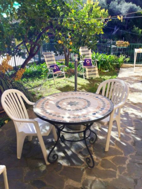 Chez Diego studio with garden
